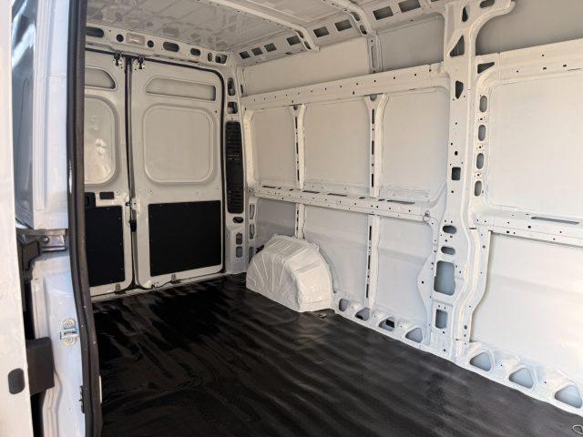 PEUGEOT Boxer 35 2.2 BlueHDi 140 S&S PLM-TM Furgone