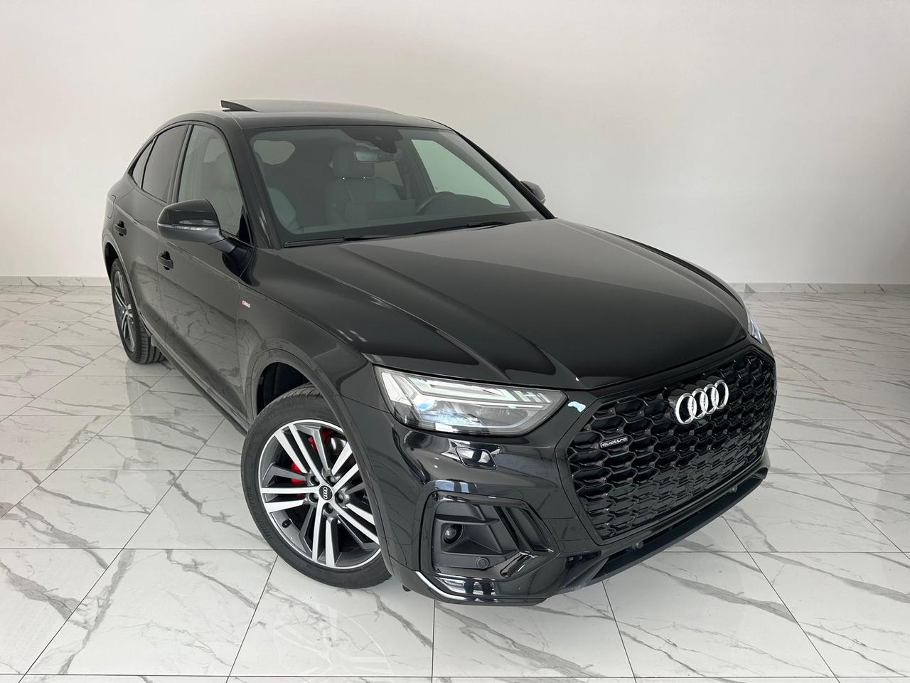 AUDI Q5 SPORTBACK S-LINE BLACK EDITION
