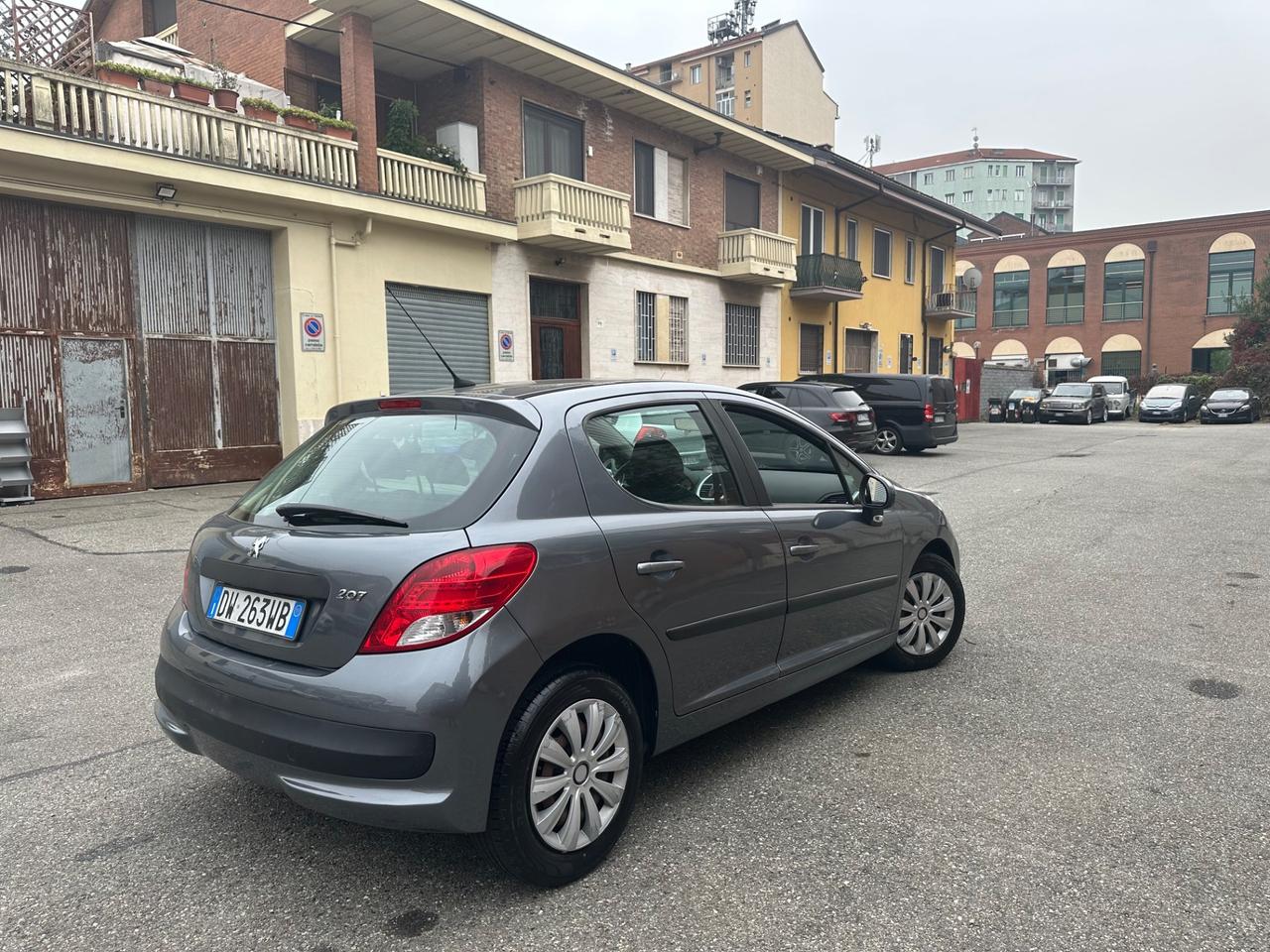 Peugeot 207 1.4 8V 75CV 5p. X Line ECO GPL