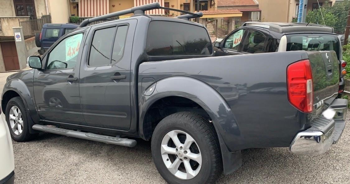 Nissan Navara 2.5 dCi 4 porte Double Cab Sport