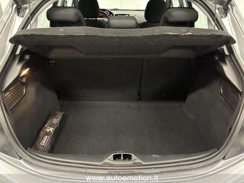 Peugeot 208 PureTech 82 5 porte Allure