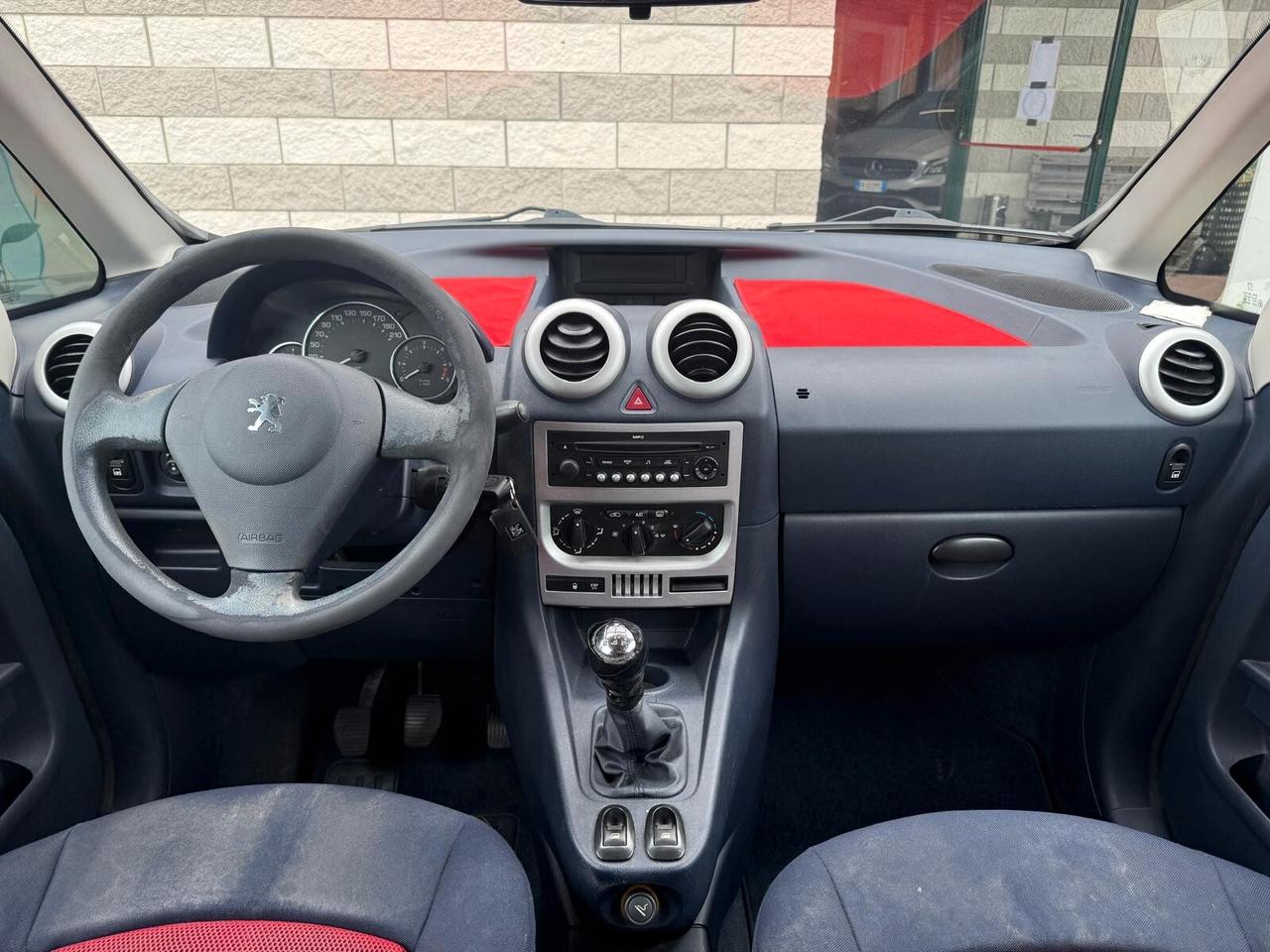 Peugeot 1007 1.4 HDi Happy