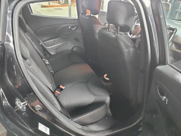 Renault Clio 1.5 dCi 8V 90CV 5P" Costume National"