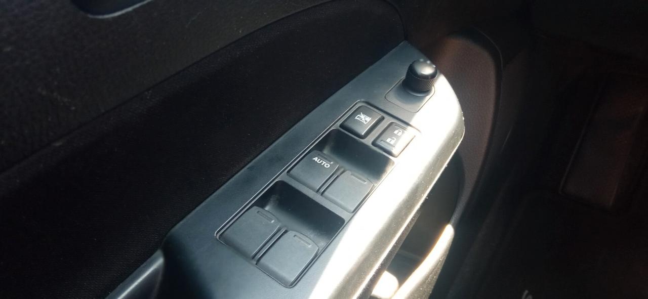 Suzuki Swift 1.3 D 1 PROPRIETARIO