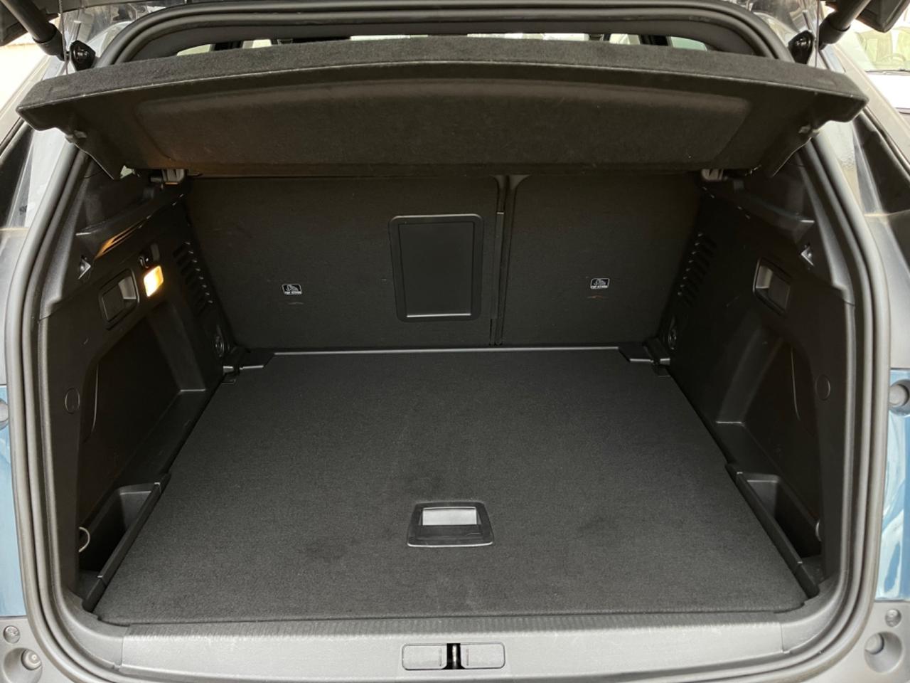 PEUGEOT 3008 GT 1.5 130CV EAT8 Cam 2022