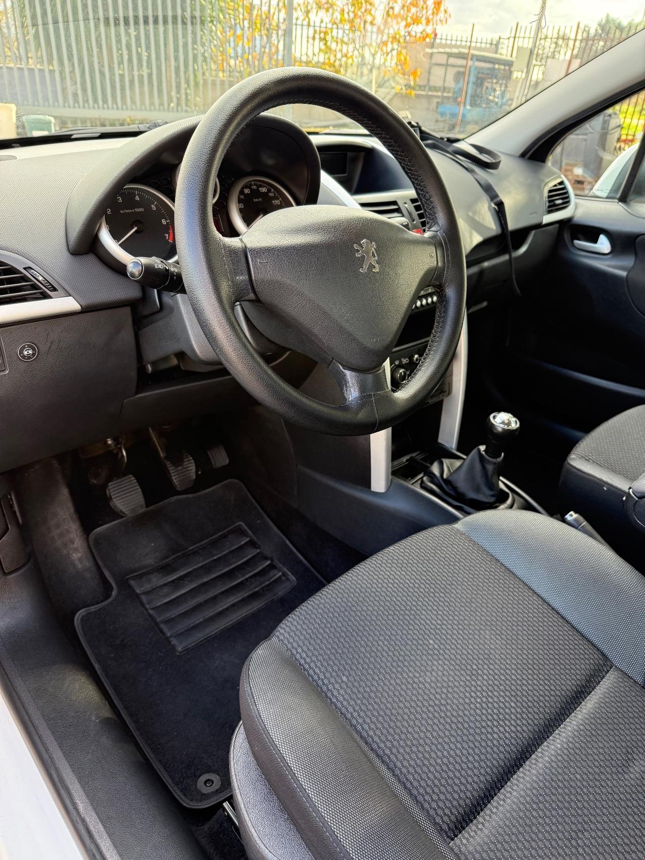 Peugeot 207 Plus 1.4 8V 75CV 5p. ECO GPL CASA MADRE