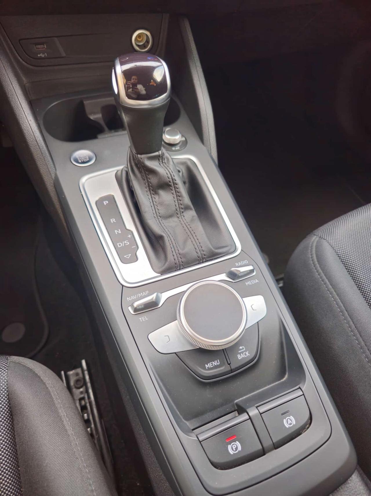 Audi Q2 30 TDI S tronic Business Advanced