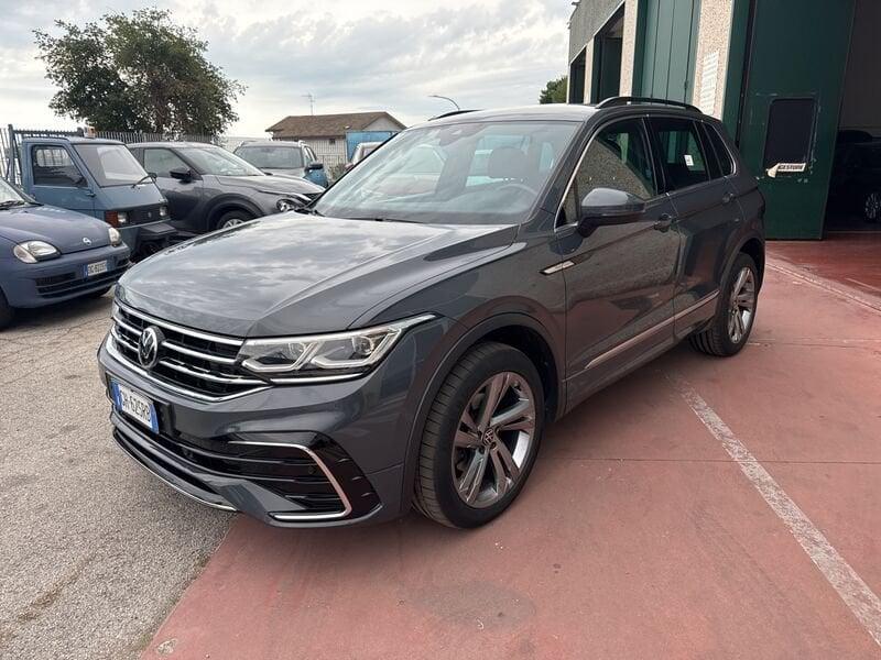 Volkswagen Tiguan 2.0 TDI 150 CV DSG 4MOTION R-Line