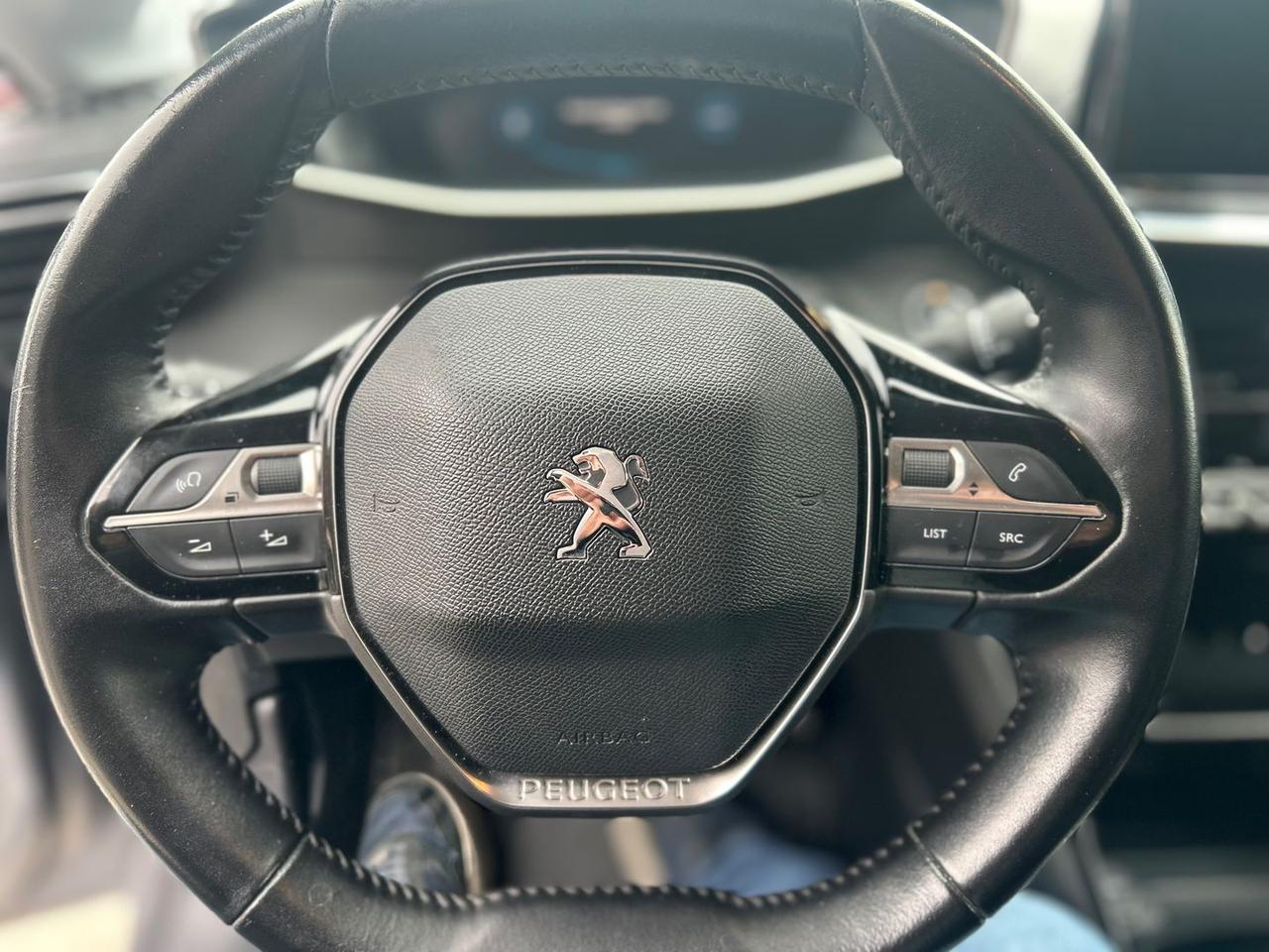 Peugeot 208 Allure e-208 #9540