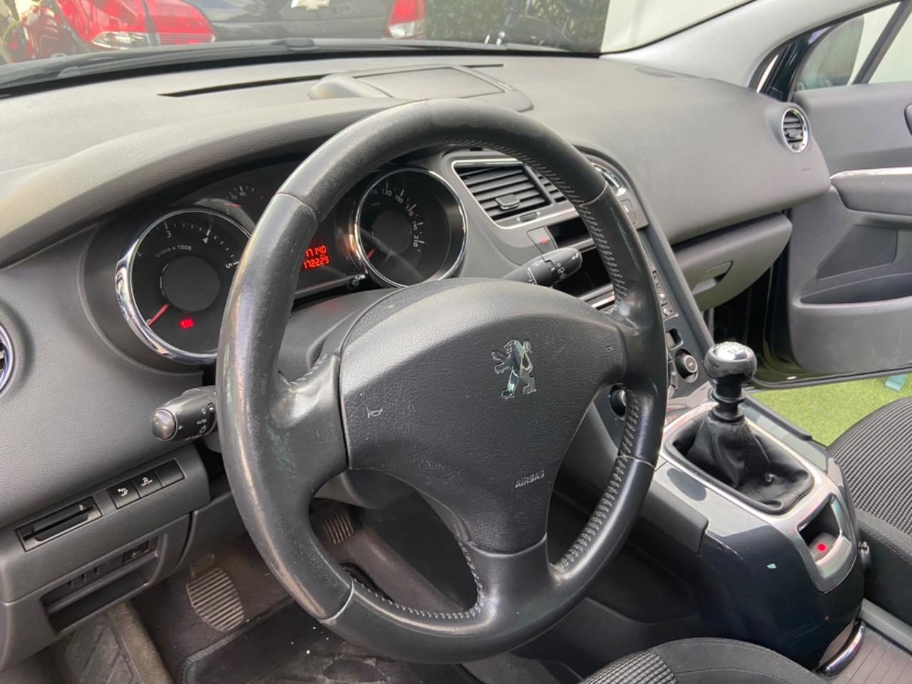 Peugeot 5008 1.6 HDi 115CV accessoriata