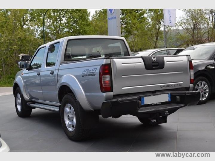 NISSAN Pick-up 2.5 TD 4p. Double Cab Navara