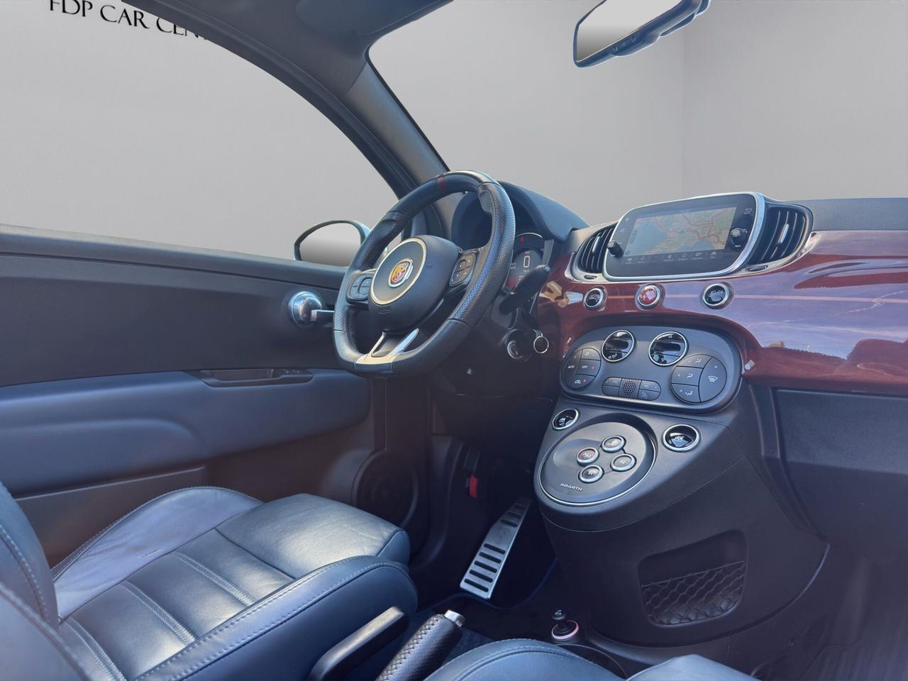 Abarth 695 Cabrio 1.4 Turbo Rivale