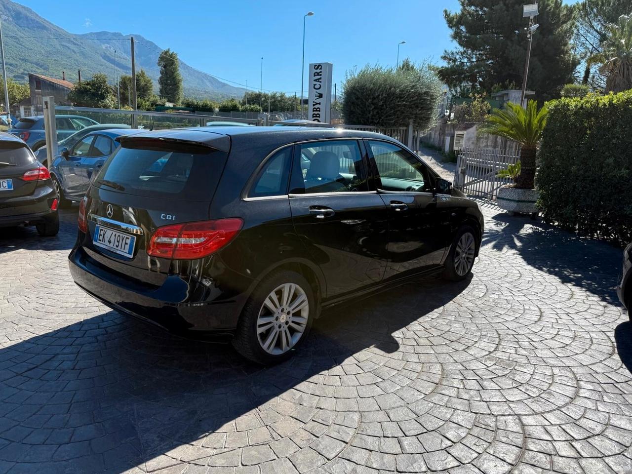 MERCEDES-BENZ B 180 CDI BlueEFFICIENCY Executive