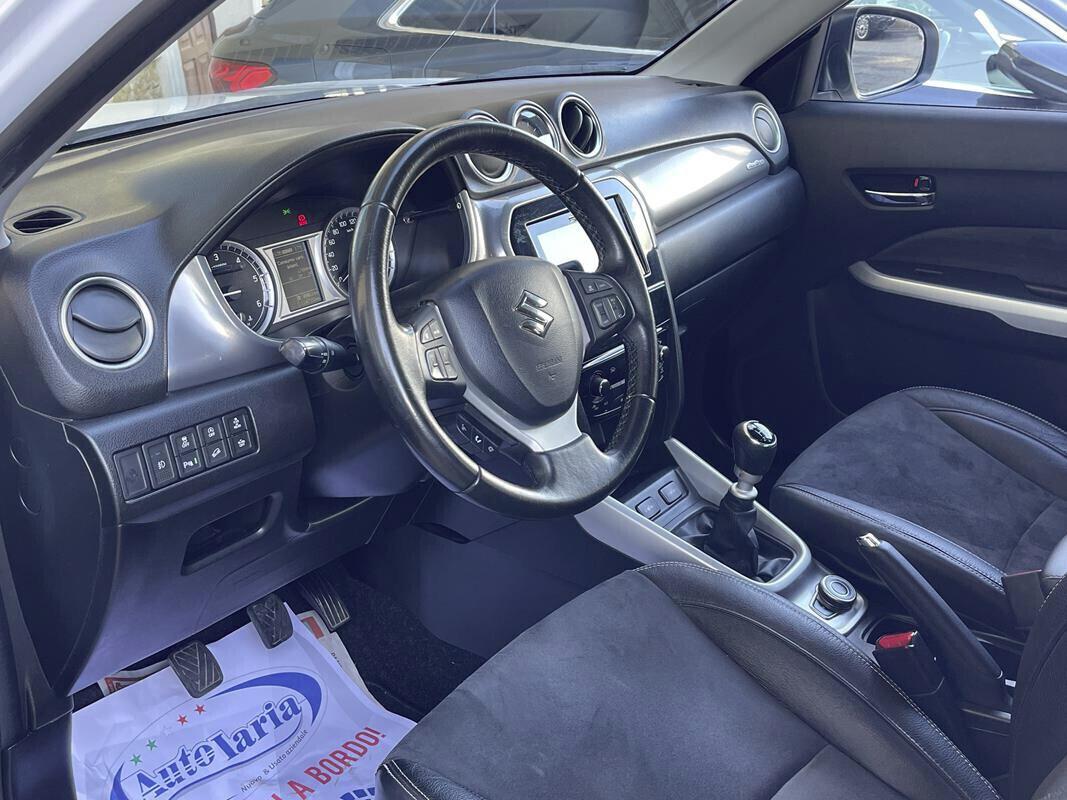 Suzuki Vitara 1.6 DDiS 4WD AllGrip V-Top Navigatore-Telecamera post.-Sedili Pelle-Alcantara