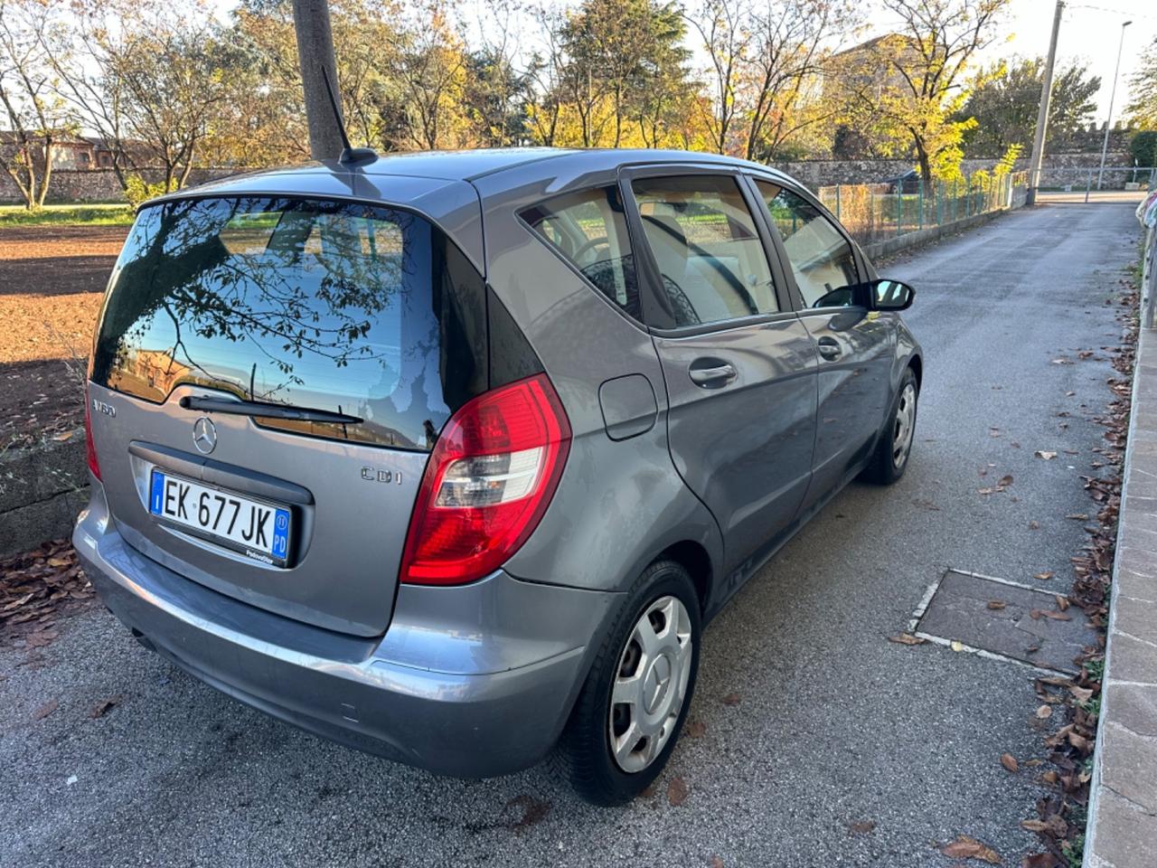 Mercedes-benz A 160 CDI BlueEFFICIENCY Elegance