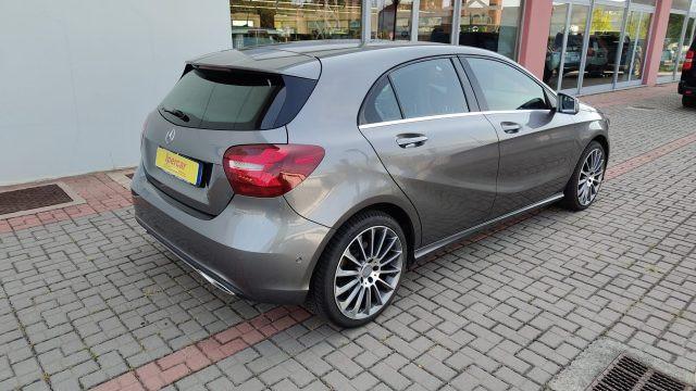MERCEDES-BENZ A 180 d Sport