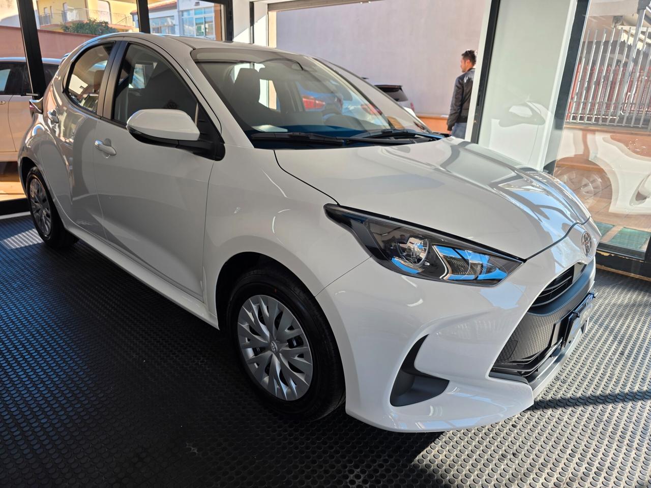 NUOVA Toyota Yaris 1.5 130 Hybrid 5 porte Lounge