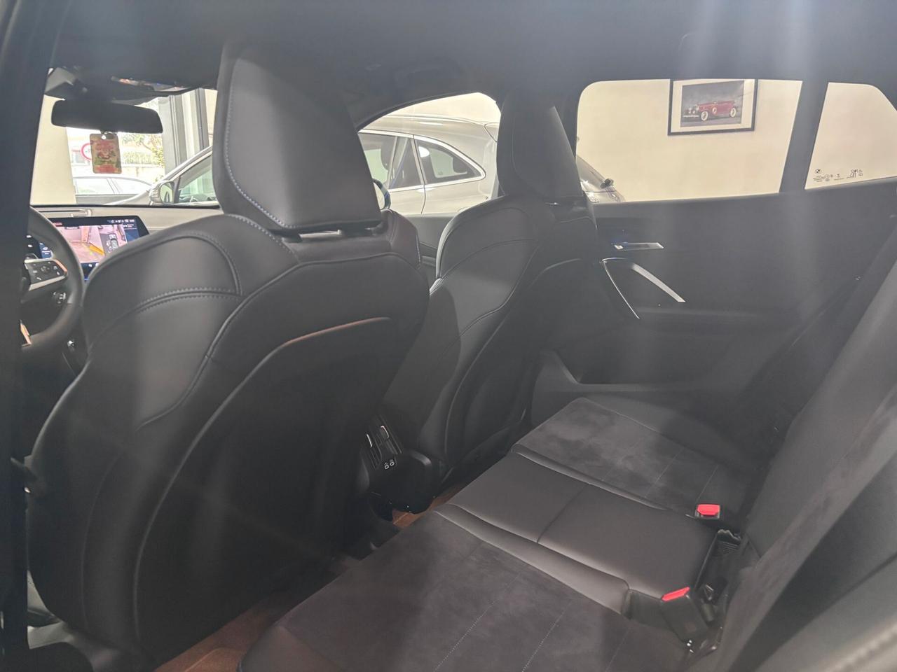 BMW X2 SDRIVE 18D M-SPORT ICONIC GLOW IVA DED