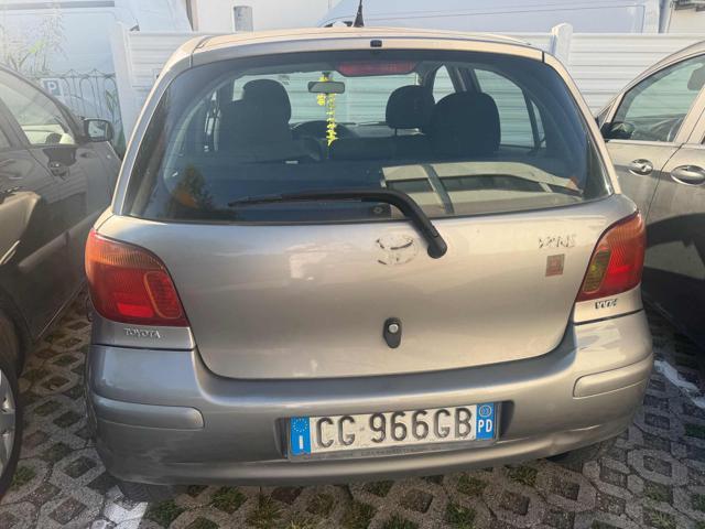 TOYOTA Yaris 1.3i 16V cat 5p Sol senza nessun lavoro da fare