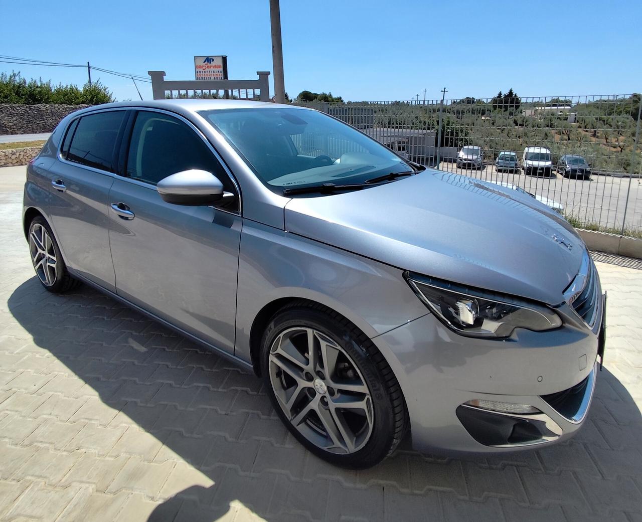 Peugeot 308 1.6 e-HDi 115 CV Stop&Start Allure