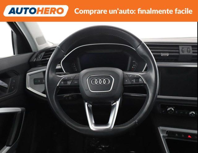 AUDI Q3 35 TDI Business Advanced