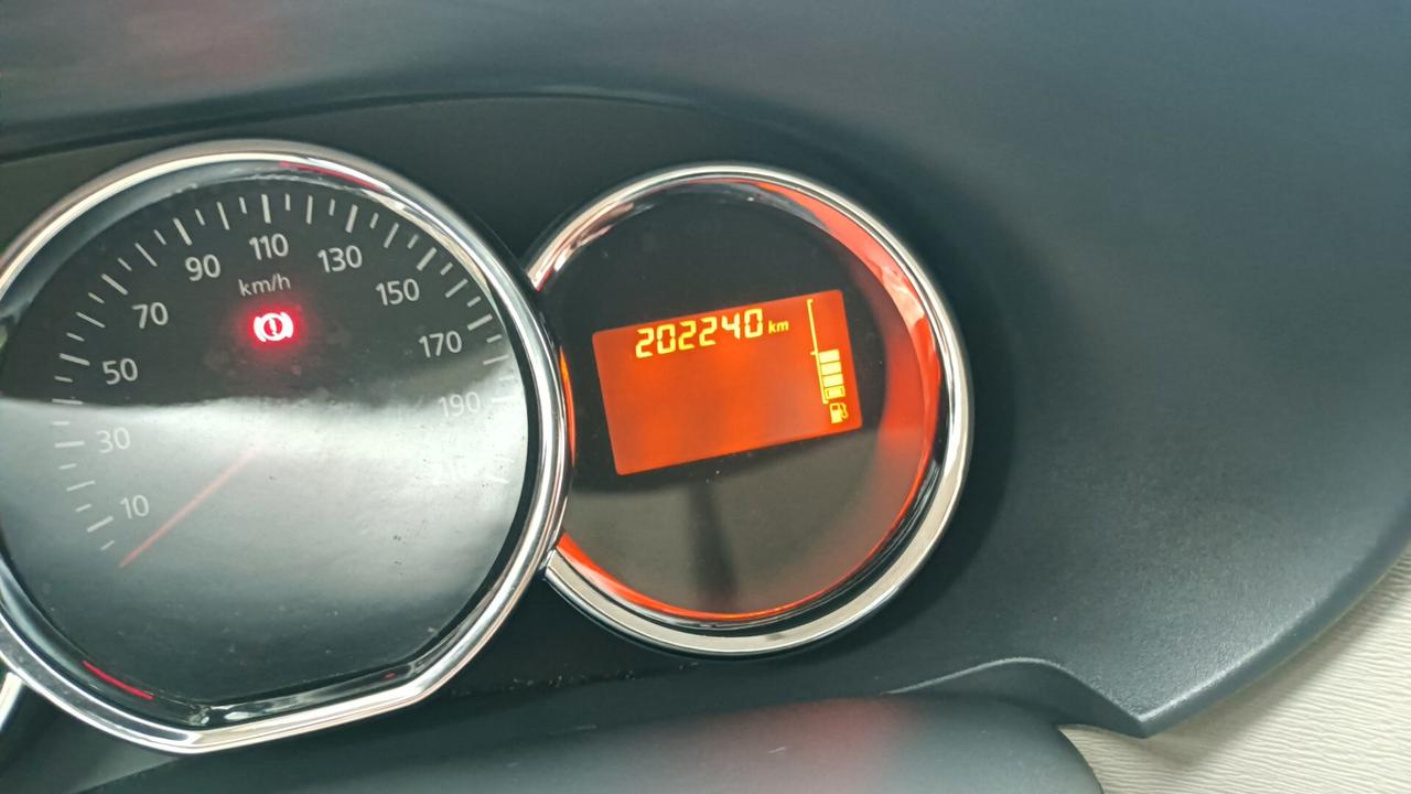 Dacia Lodgy 1.5 diesel 7 posti navigatore telefono bluetooth