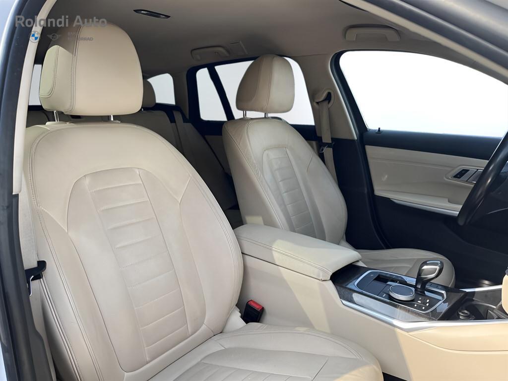 BMW Serie 3 Touring 320 d Luxury Steptronic