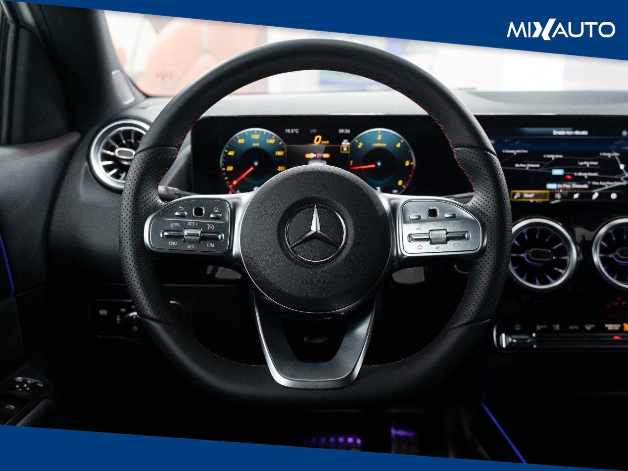 Mercedes-Benz GLA 200 D Premium
