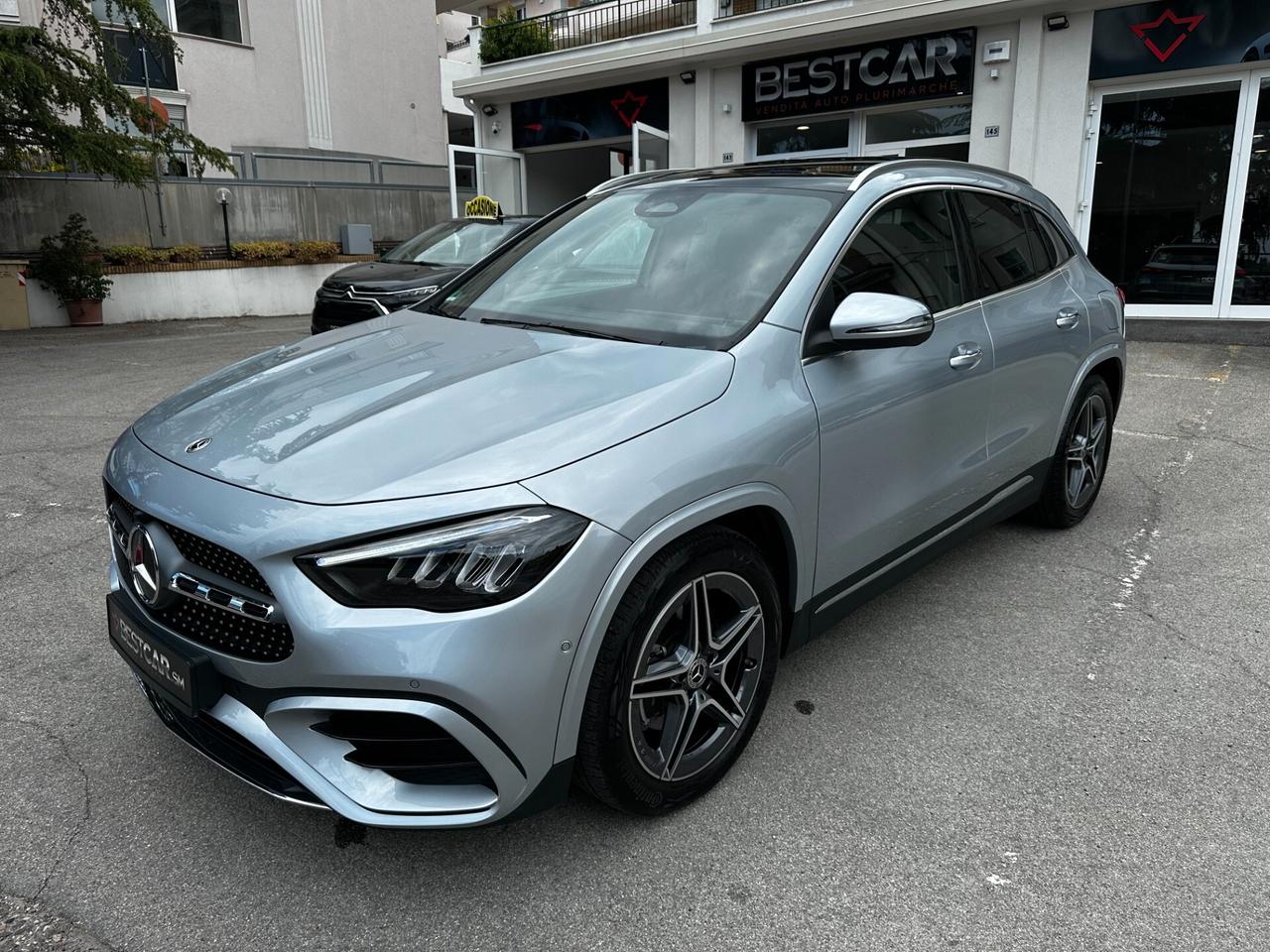 Mercedes-benz GLA 200 d "AMG-LINE" Advanced Plus + TETTO PANORAMA + CAMERA