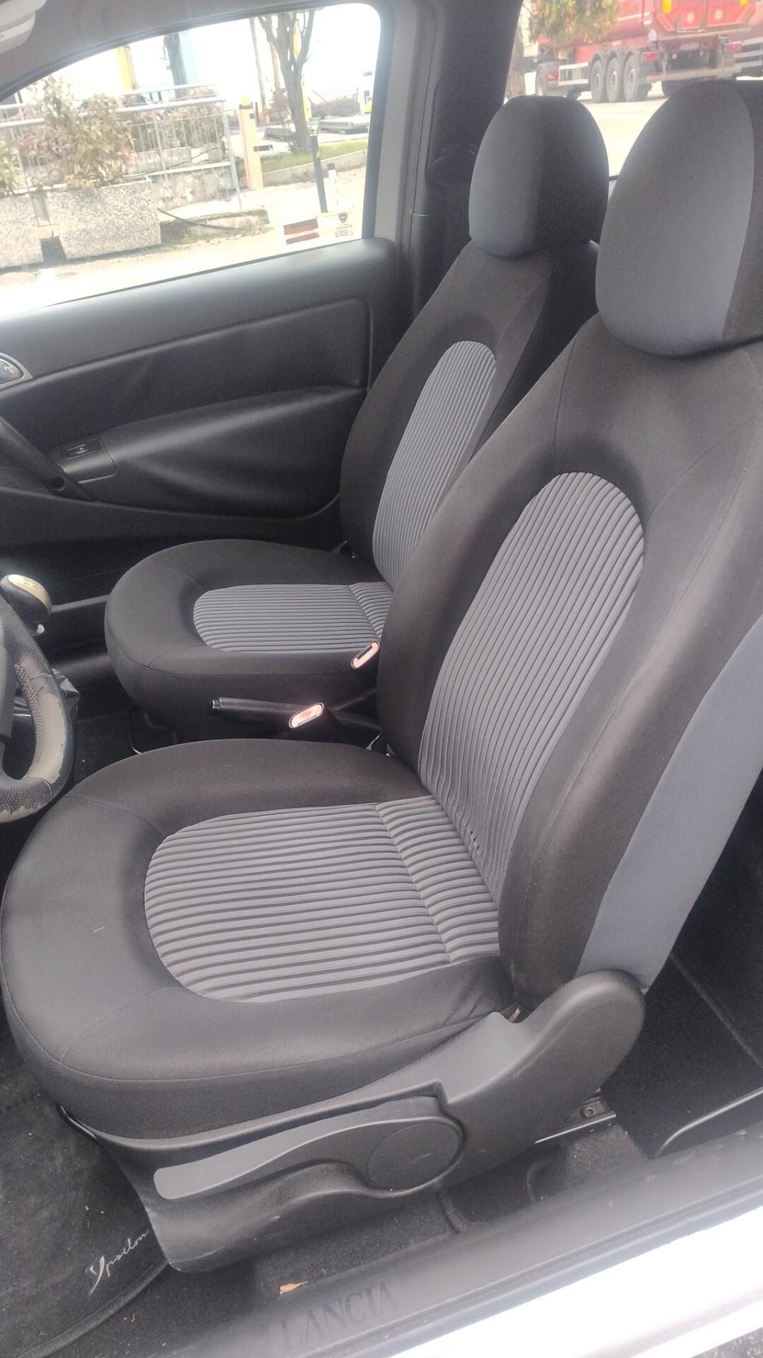 Lancia Ypsilon 1.2 Argento