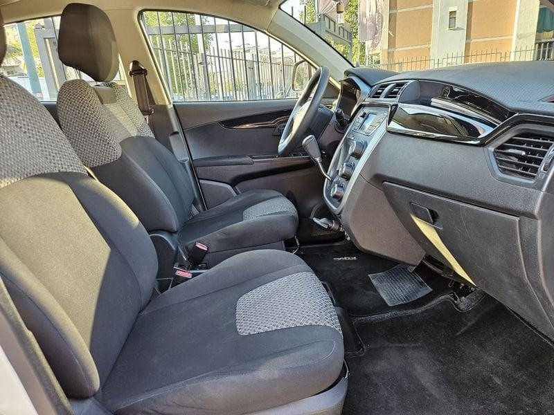Mahindra KUV100 1.2 K8