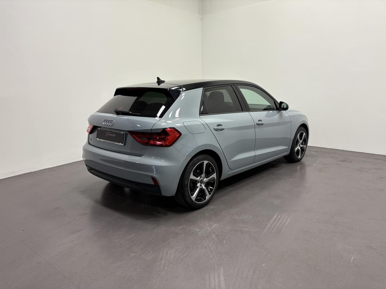 AUDI A1 SPORTBACK 35 TFSI S-TRONIC IDENTITY BLACK