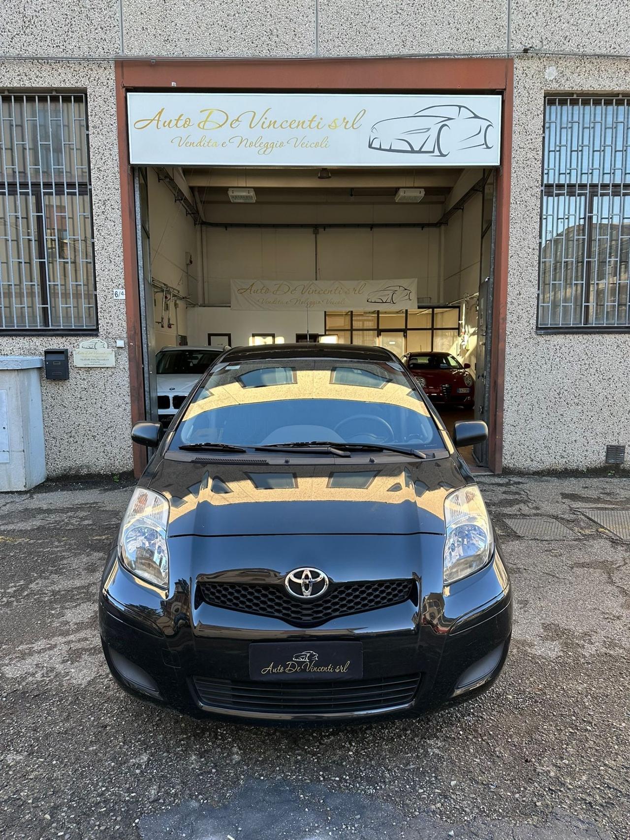 Toyota Yaris 1.0 5 porte Now