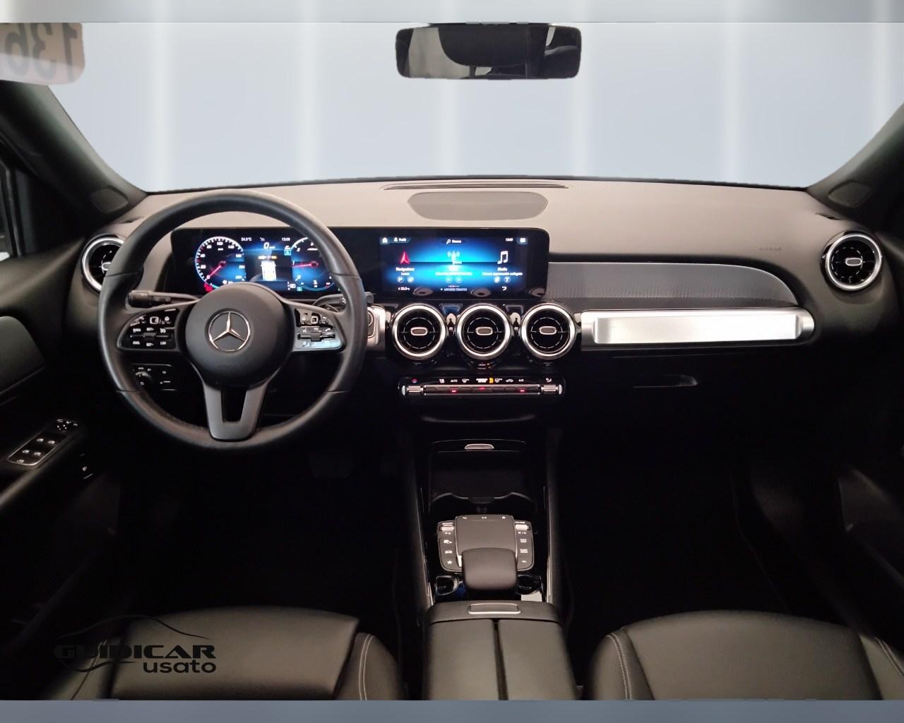 Mercedes-Benz GLB - X247 2019 - GLB 180 d Business Extra auto