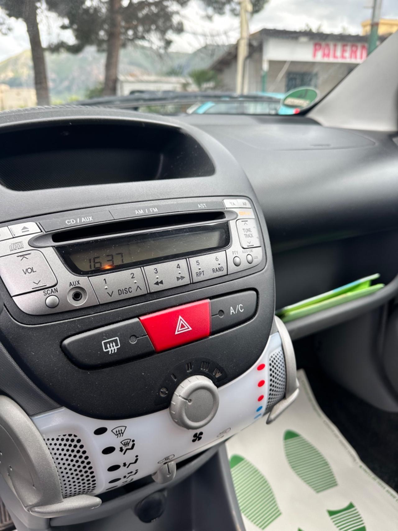 Peugeot 107 1.0 68CV 5p. Plaisir