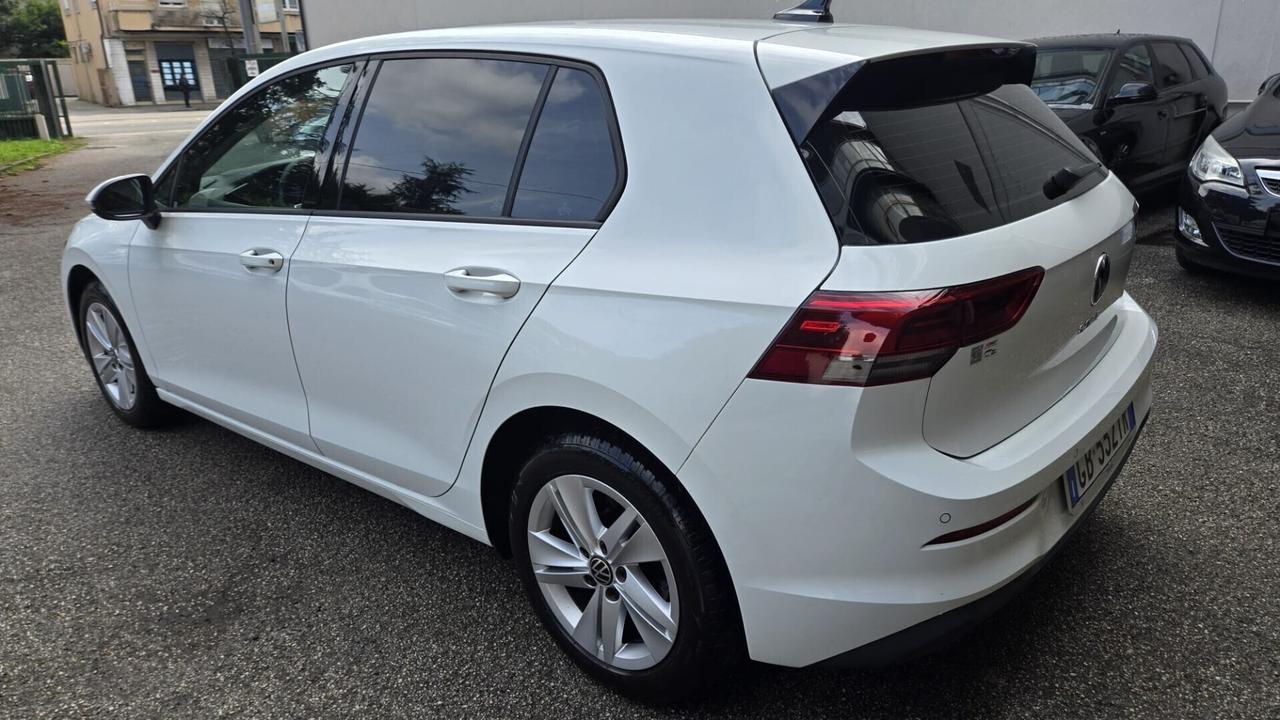Volkswagen Golf 2.0 TDI SCR Style Neopatentati