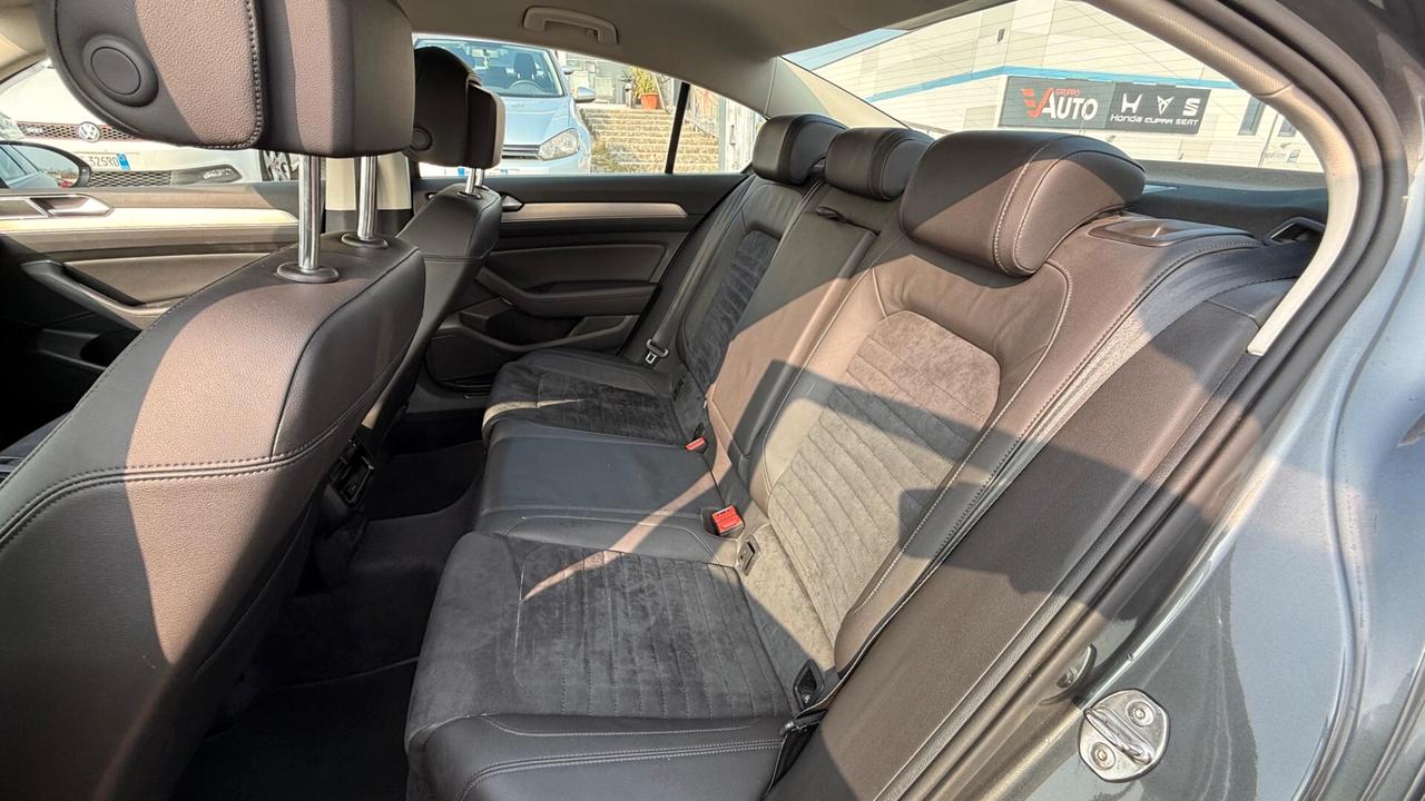 Volkswagen Passat 2.0 tdi scr dsg