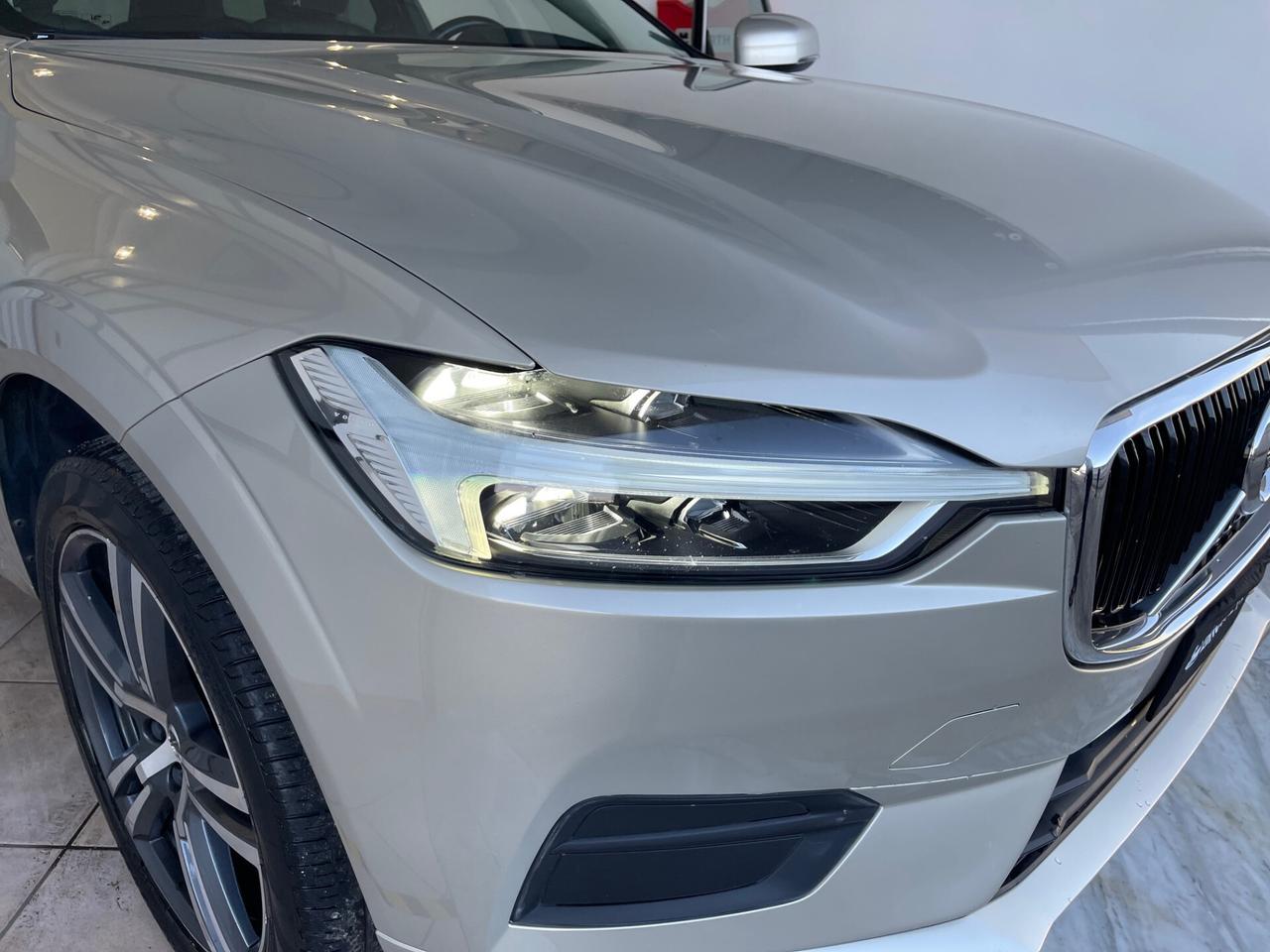 Volvo XC 60 D4 AWD GEARTRONIC MOMENTUM