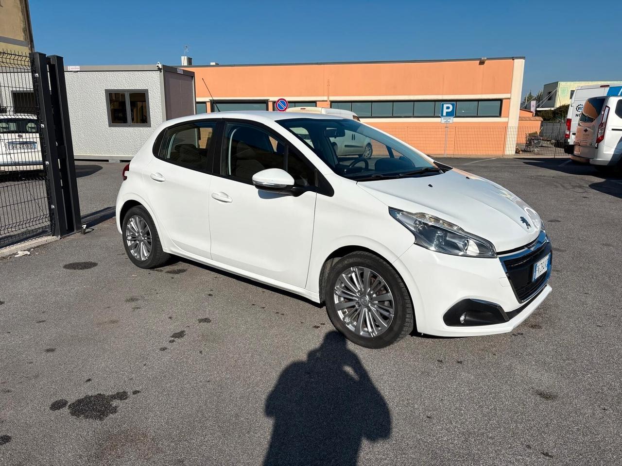 Peugeot 208 1.6 hdi - 2018