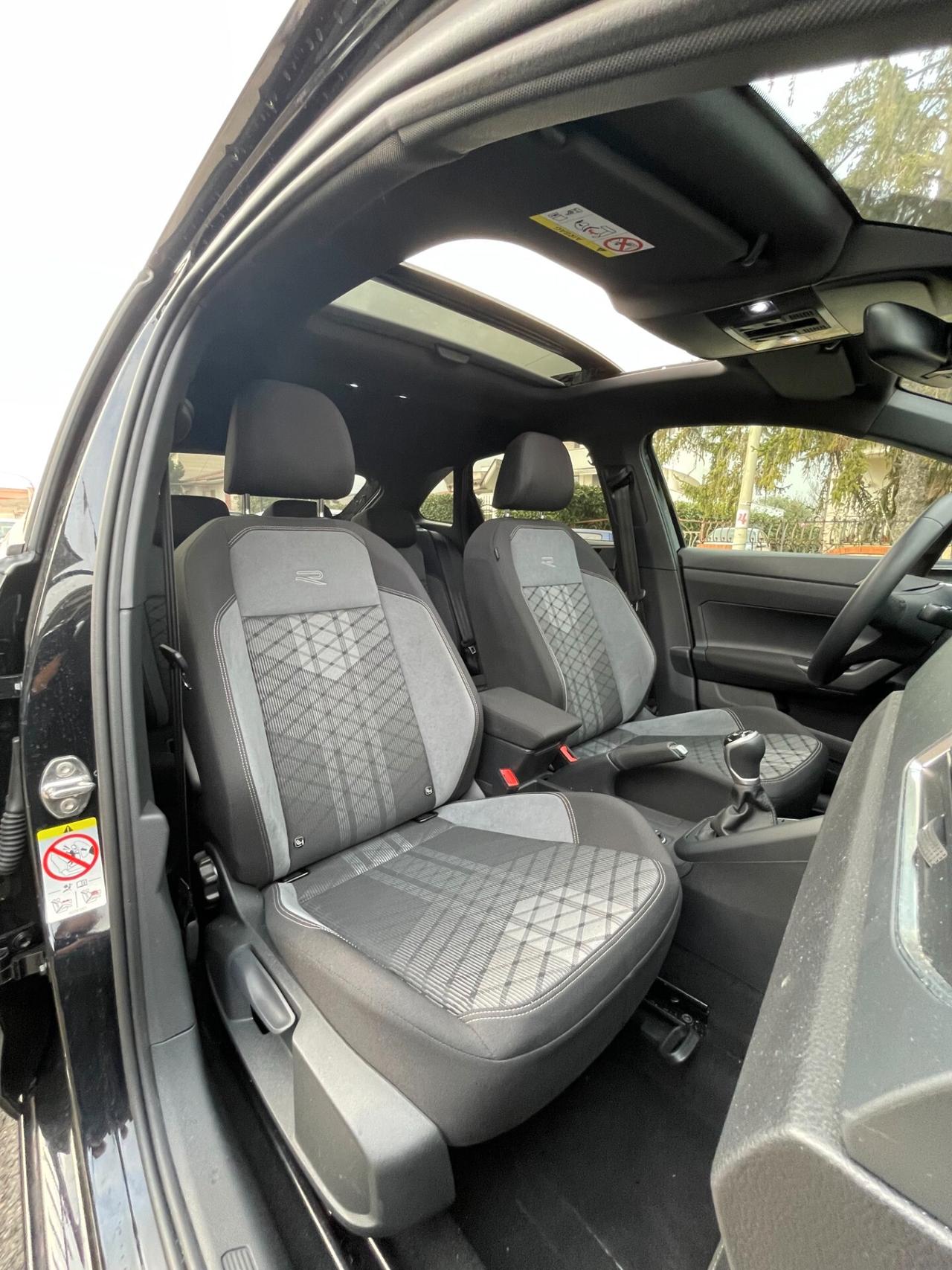 VOLKSWAGEN Taigo 1.0 TSI 115CV R-LINE