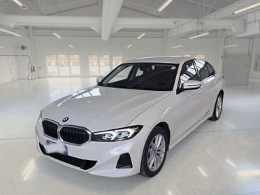 BMW 316 48V AUTO 4 PORTE BERLINA