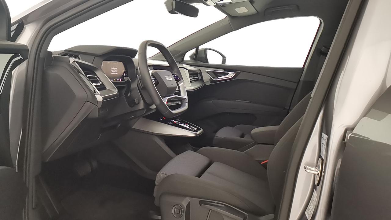 AUDI Q4 Sportback e-tron - Q4 Sportback e-tron 50 S line edition quattro