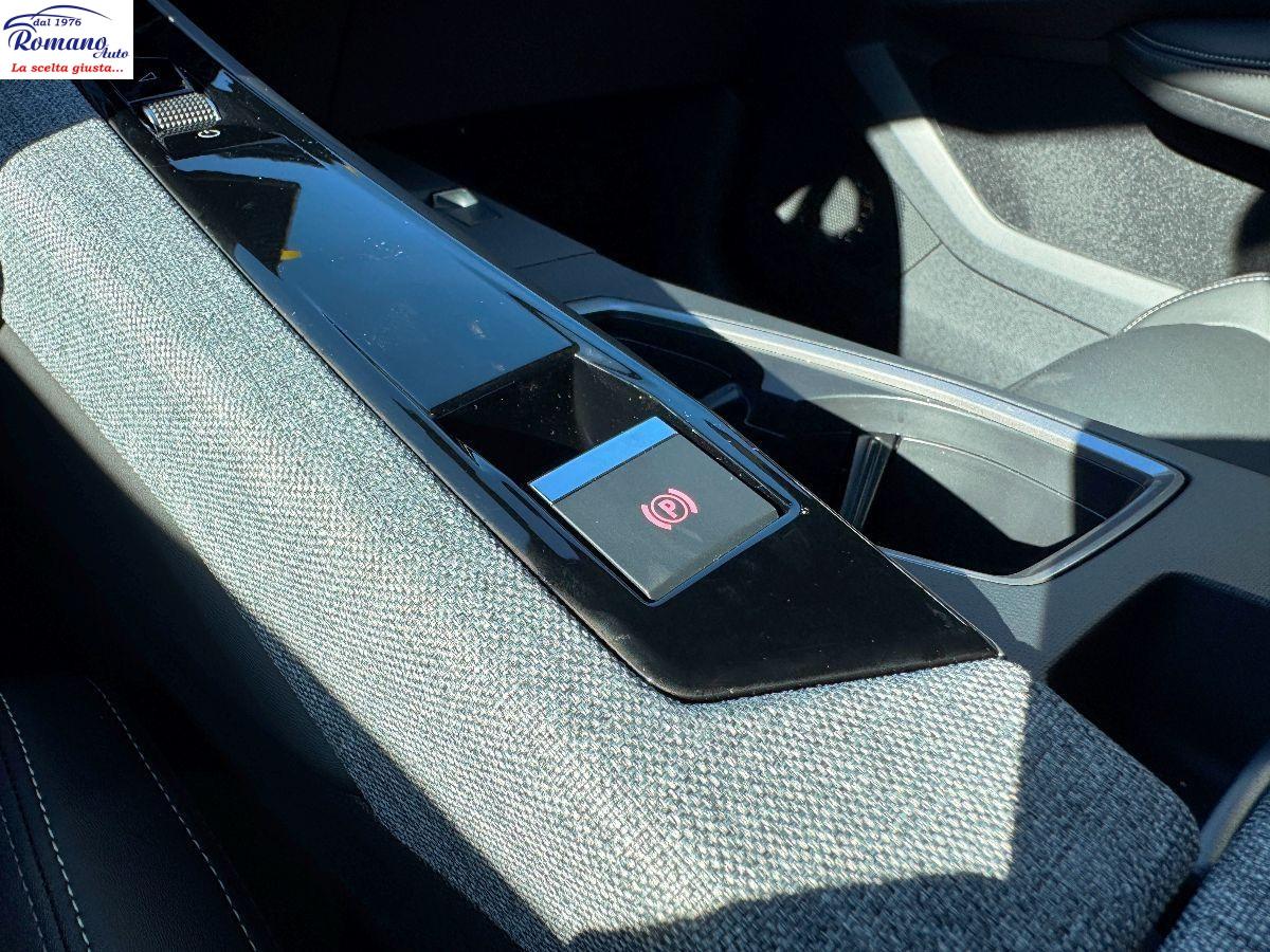 NEW PEUGEOT - 3008 - Hybrid 136 e-DCS6 GT#PACK VISION 360°!