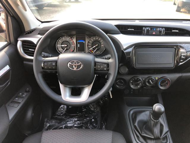 TOYOTA Hilux 2.4 D-4D 4WD 4 porte Double Cab Comfort