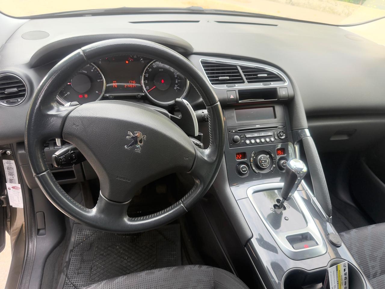 Peugeot 3008 1.6 HDi 110CV cambio robotizzato Tecno