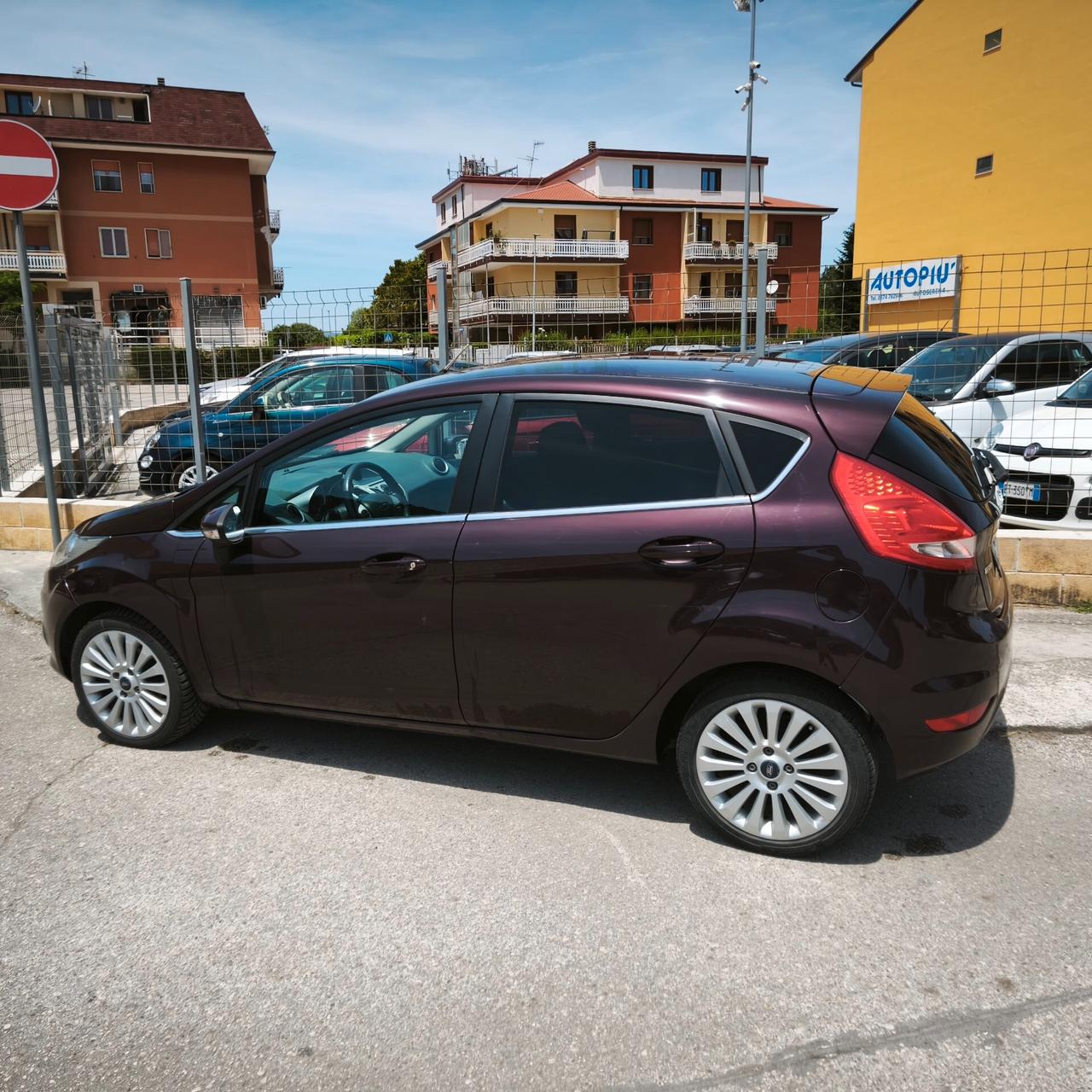 Ford Fiesta 1.4 TDCi 70CV 5 porte Titanium