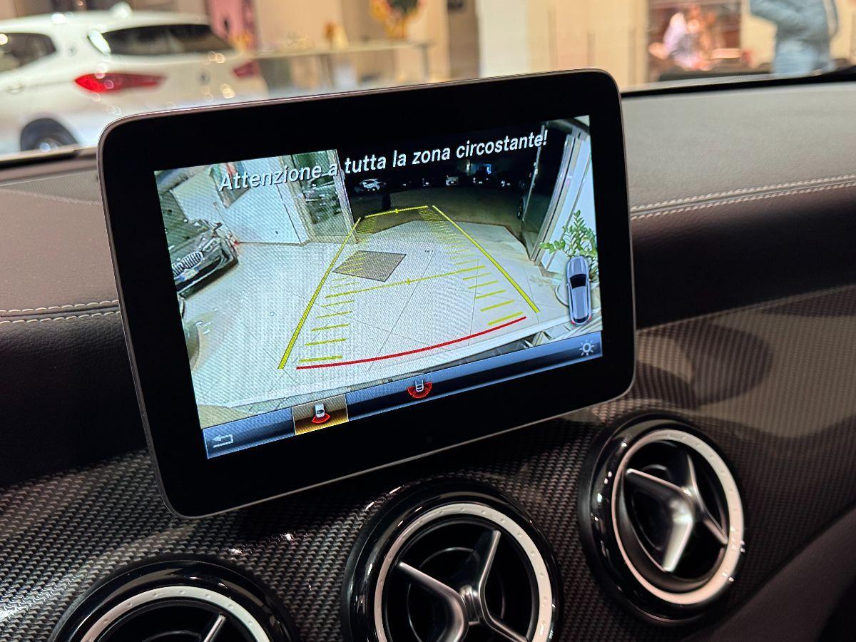 MERCEDES GLA 200 d Automatic Premium Edition Solo 67.000km Tetto