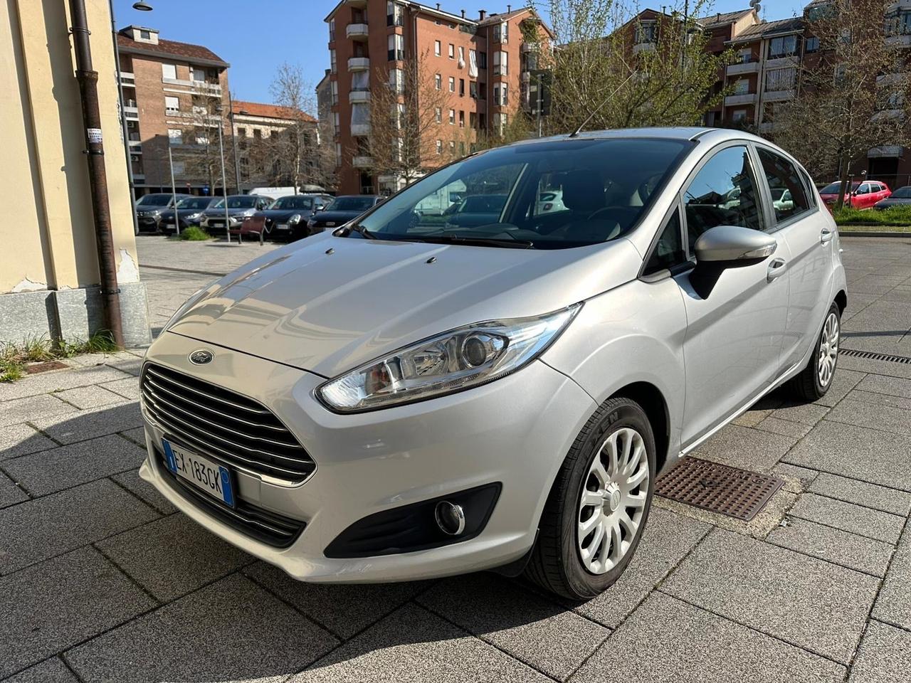 Ford Fiesta 1.5 TDCi 75CV 5 porte Black & White Edition