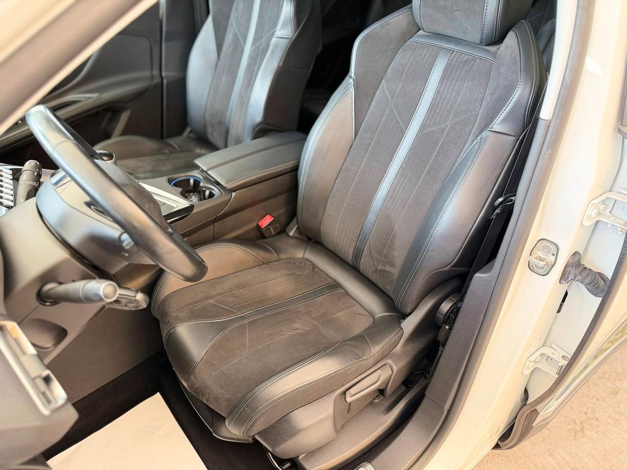 Peugeot 5008 BlueHDi 130 S&S Crossway 7POSTI