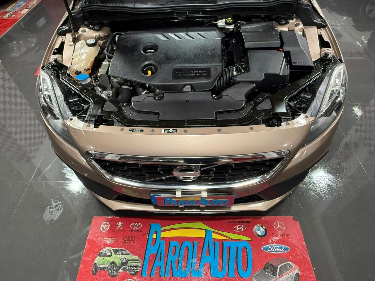 Volvo V40 Cross Country D2 1.6 114cv - 2014